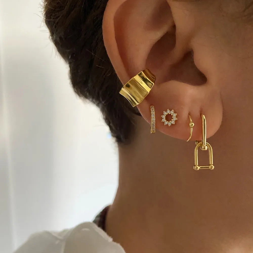 Piercing Minimalist Oro (Varios Tamaños)
