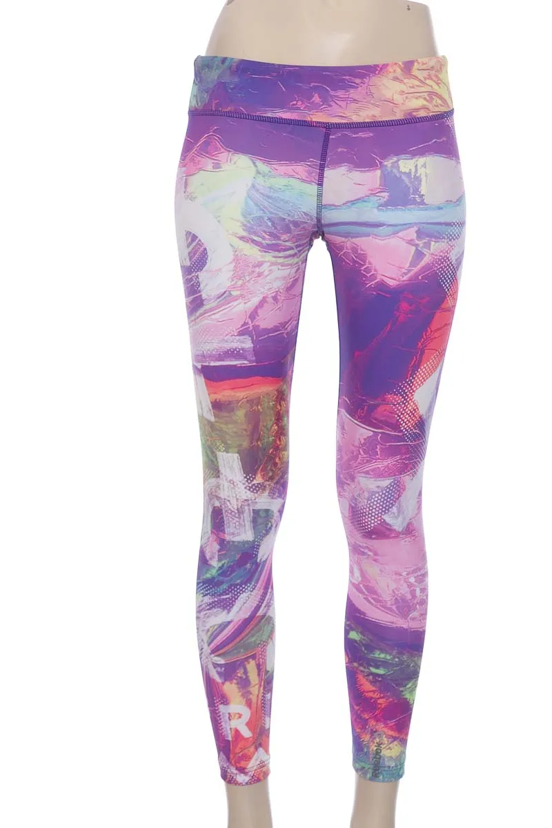 ROPA DEPORTIVA / SALIDA DE BAñO COLOR ESTAMPADO  REEBOK