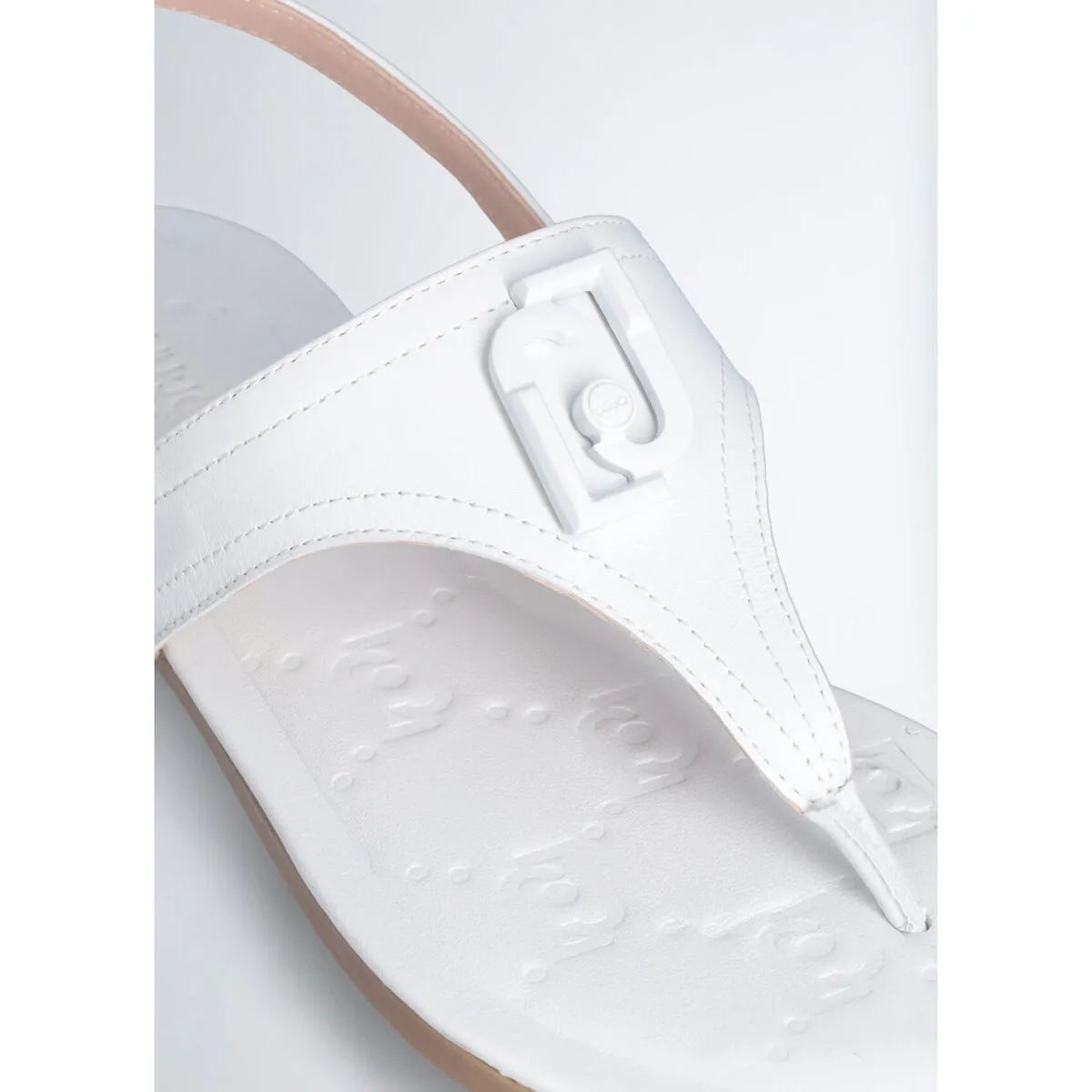 Sandalias de dedo de piel