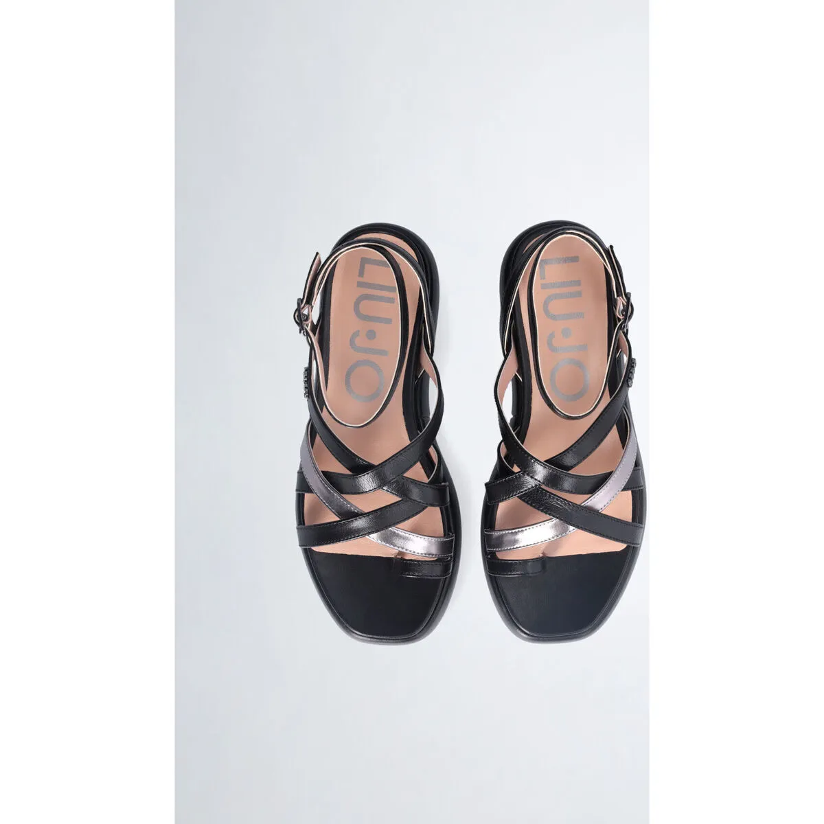 Sandalias de piel con plataforma