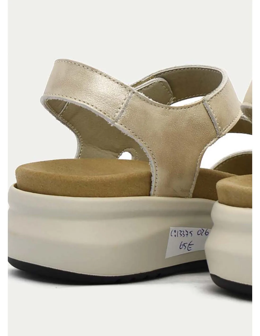 SANDALIAS TREINTAS 3925 ORO 