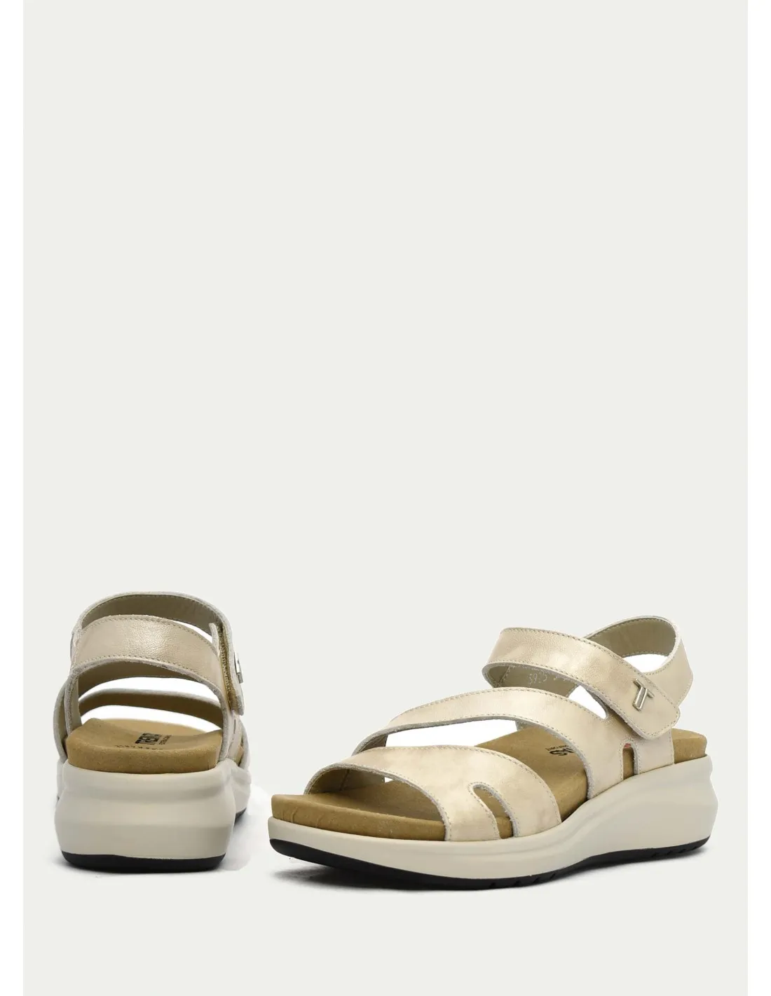 SANDALIAS TREINTAS 3925 ORO 