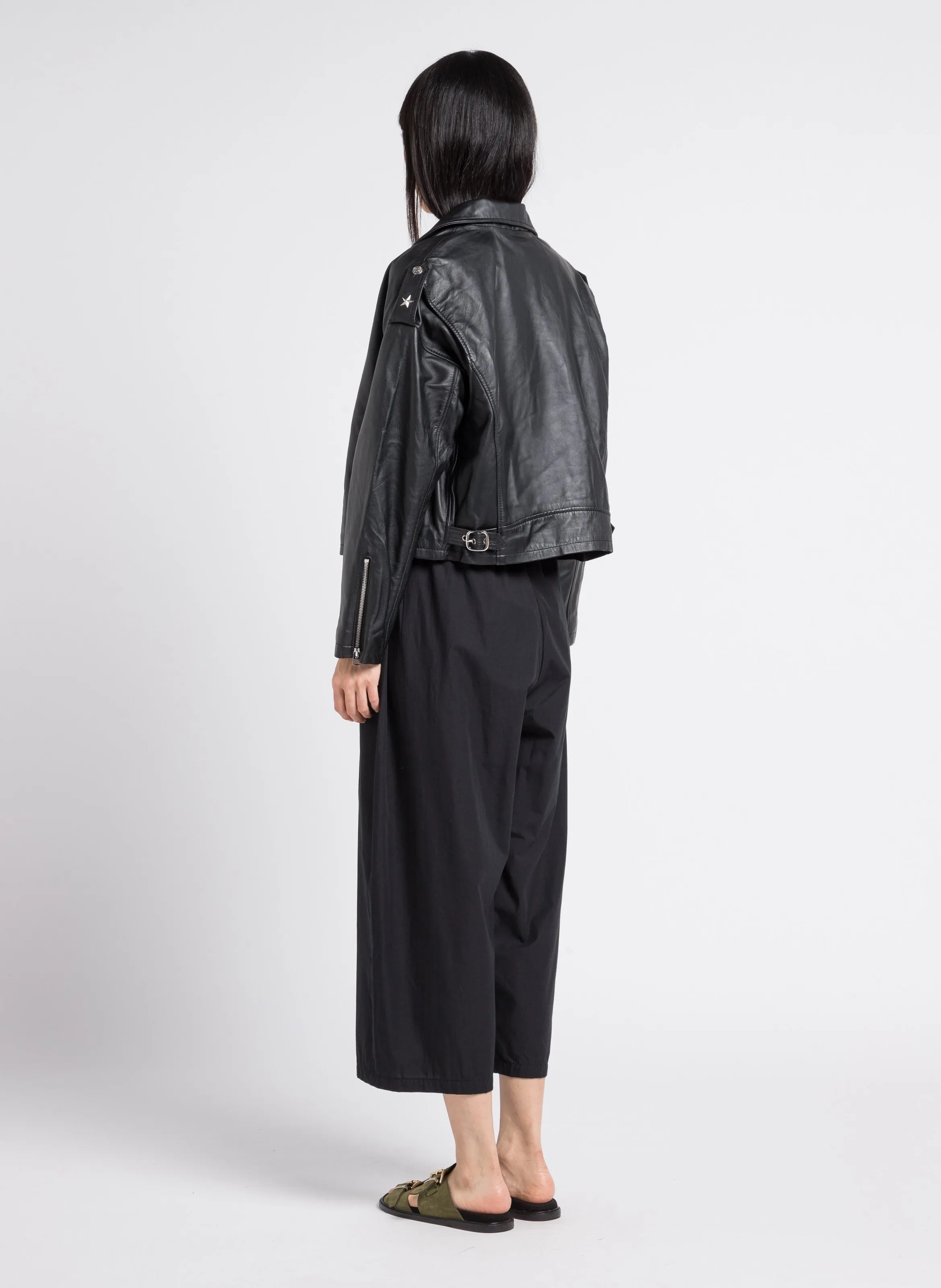 SCHOTT Chaqueta de cuero oversize en negro