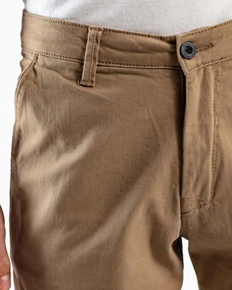 Shorts REELL FLEX GRIP CHINO DARK SAND
