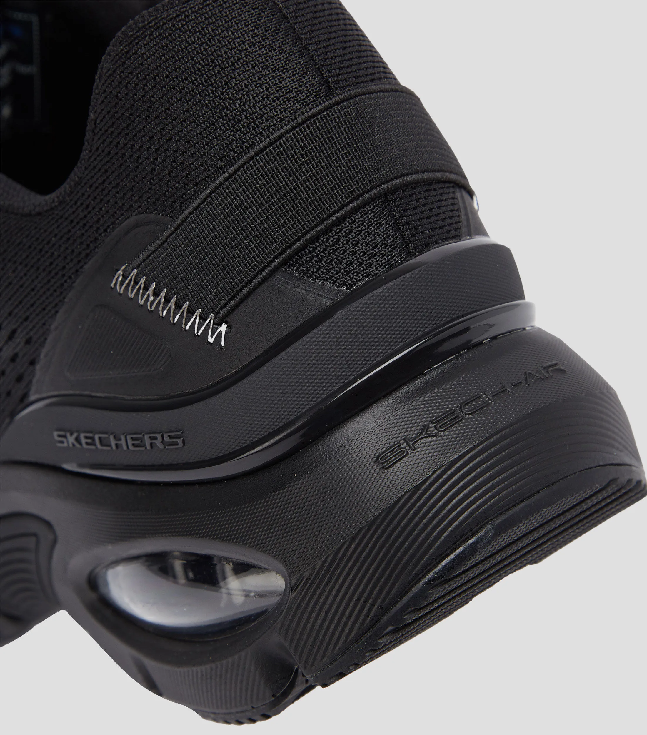 Skechers Tenis para entrenamiento Air Ventura Hombre