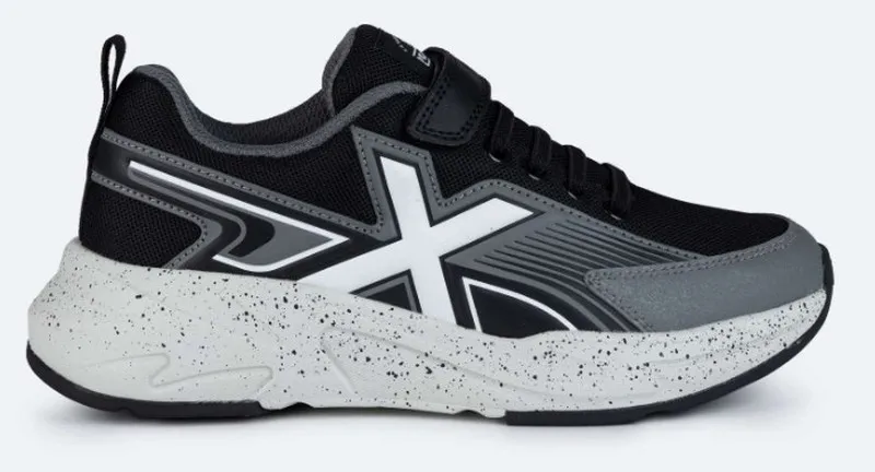 Sneakers Munich SUPER TRACK 09 textil negro