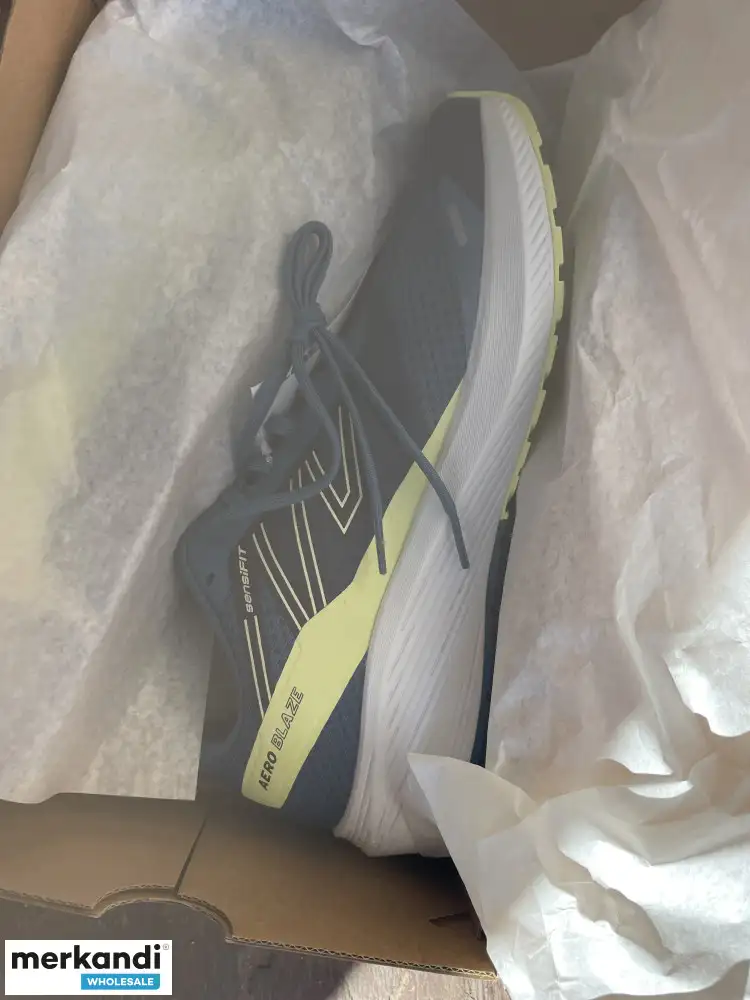 Stock Zapatos Salomon Cmp Asics Merrell Premium Zapatos de senderismo