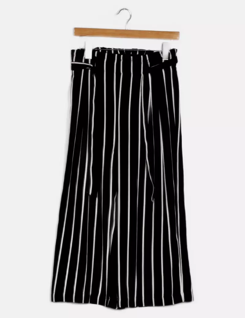 Stradivarius Pantalones de tela Rectos
