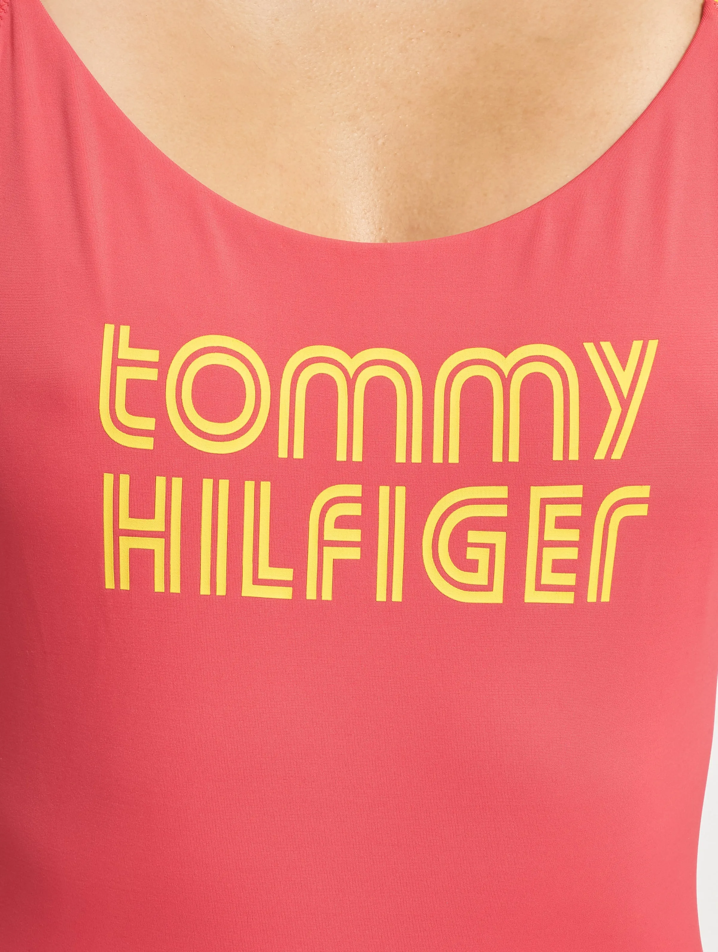 Tommy Hilfiger W