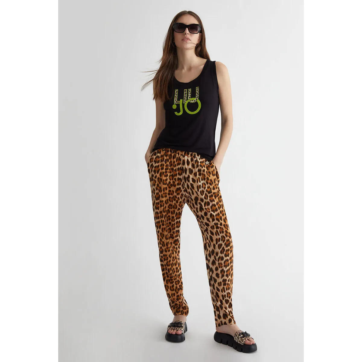 Top con logotipo con estampado animal y strass