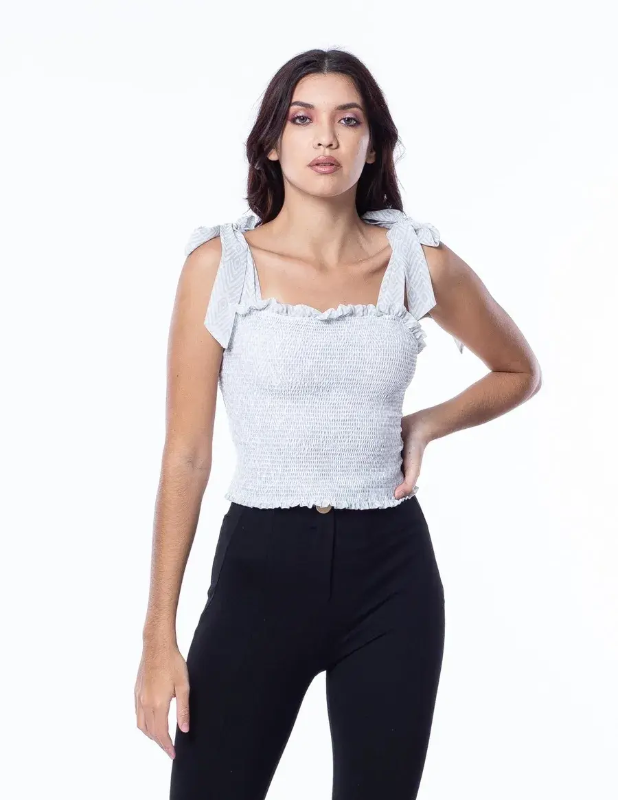 Top con tiras ajustables con lazo unicolor