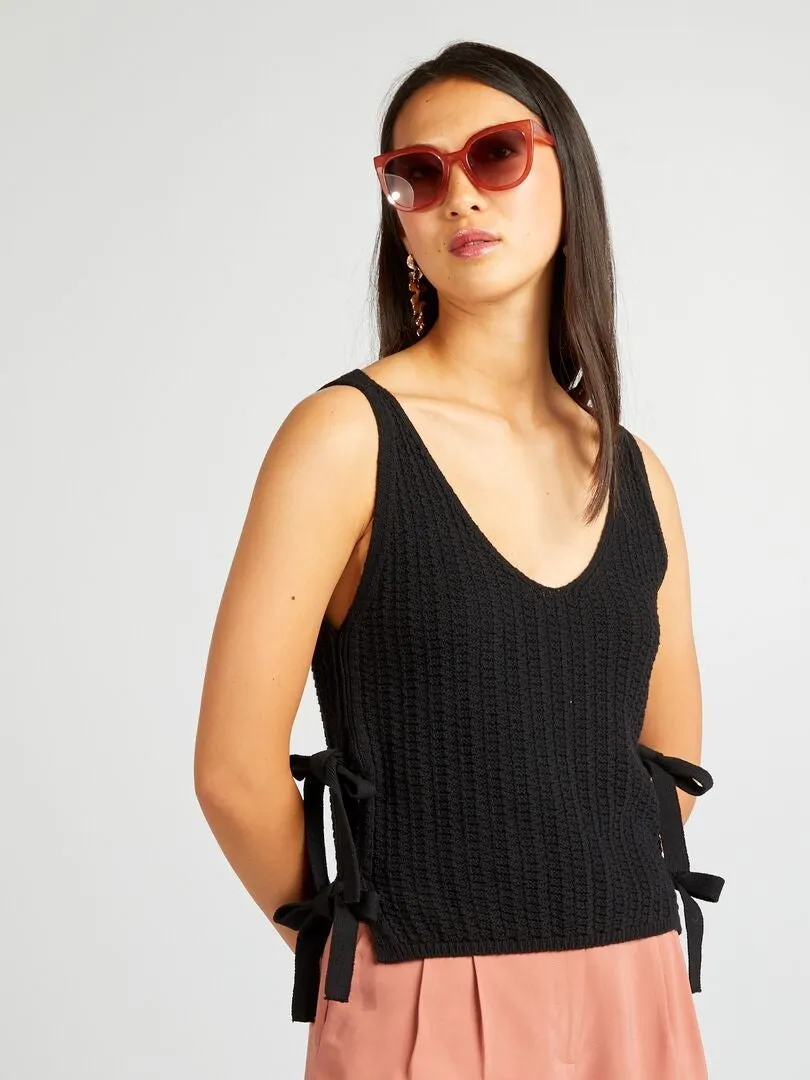 TOP DE GANCHILLO CON LAZOS  NEGRO