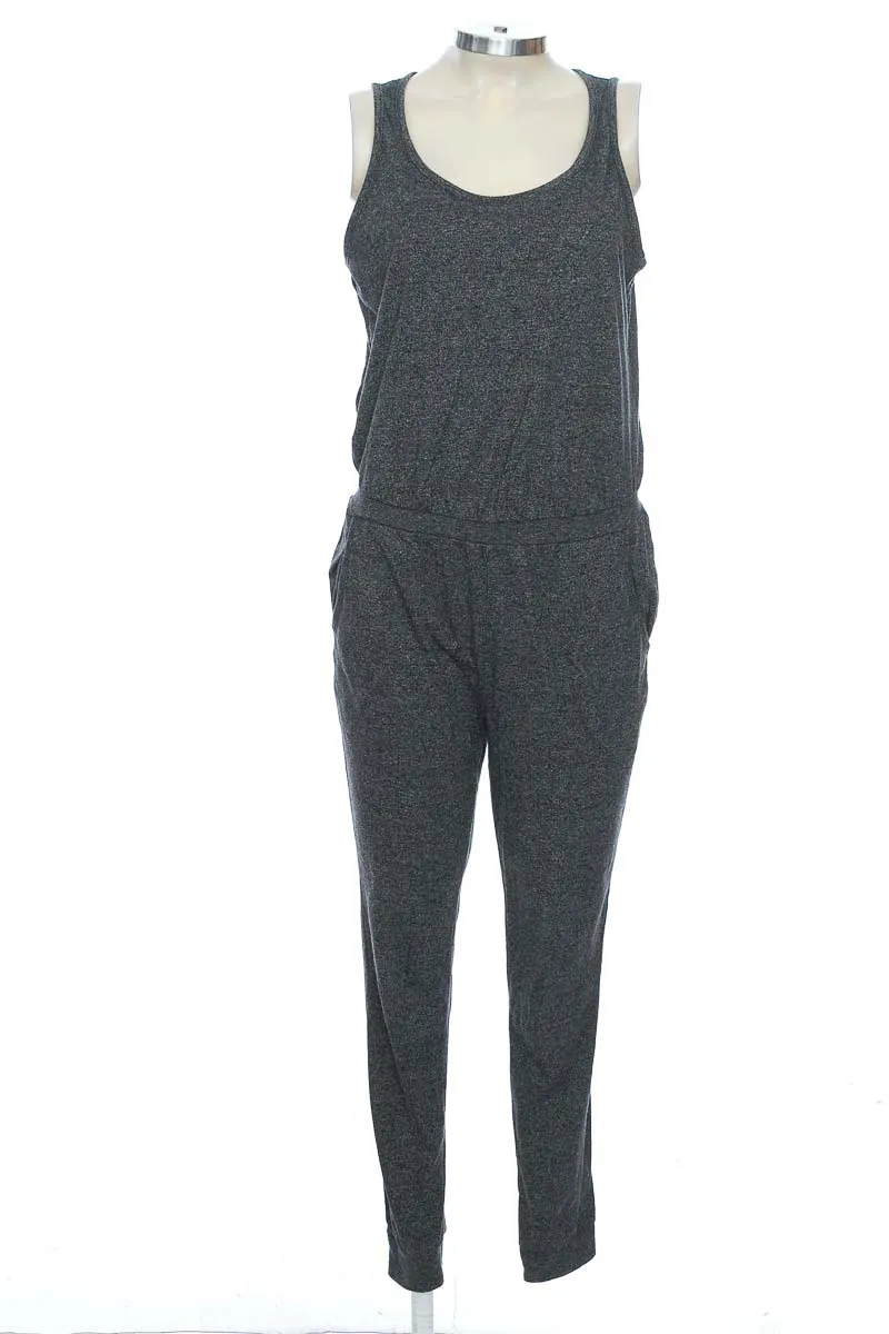 VESTIDO / ENTERIZO COLOR GRIS  FOREVER 21