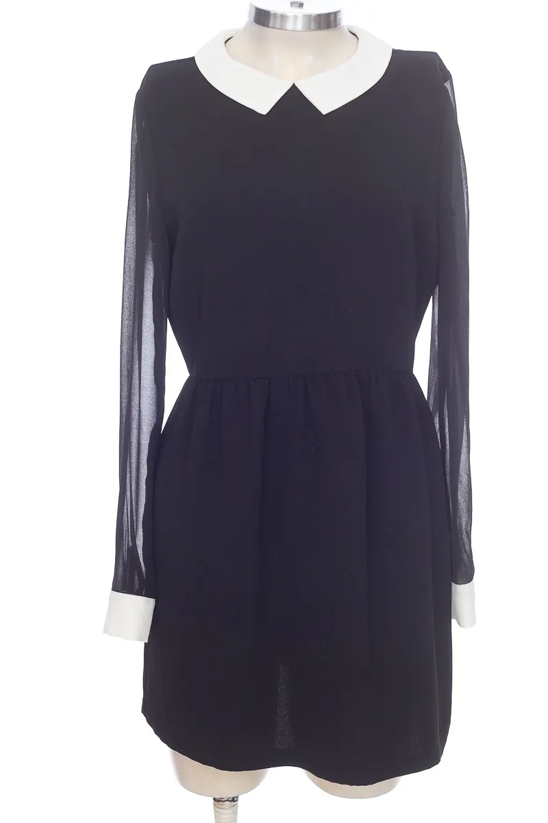 VESTIDO / ENTERIZO COLOR NEGRO  FOREVER 21