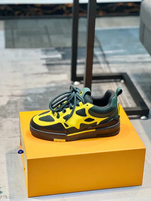 Zapatillas de zapatilla de zapatillas de lujo para hombres zapatos negros bajos bajos zapatos casuales zapatos de goma de goma a