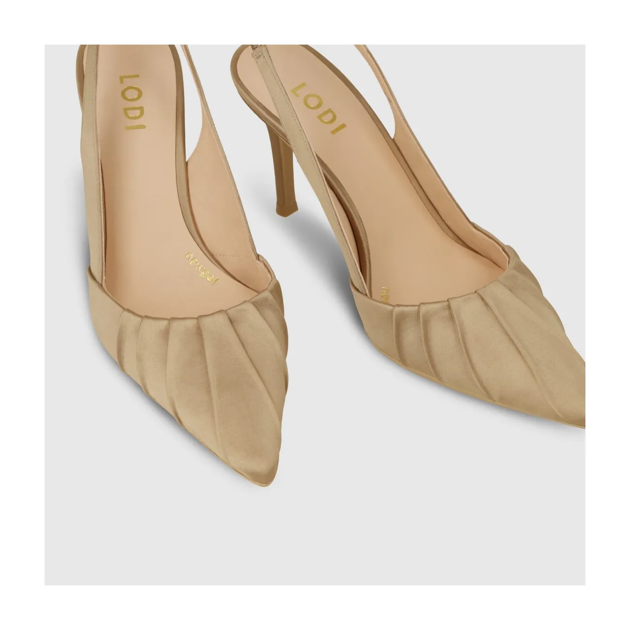 ZAPATOS DE SALÓN DORADOS SAFINETE