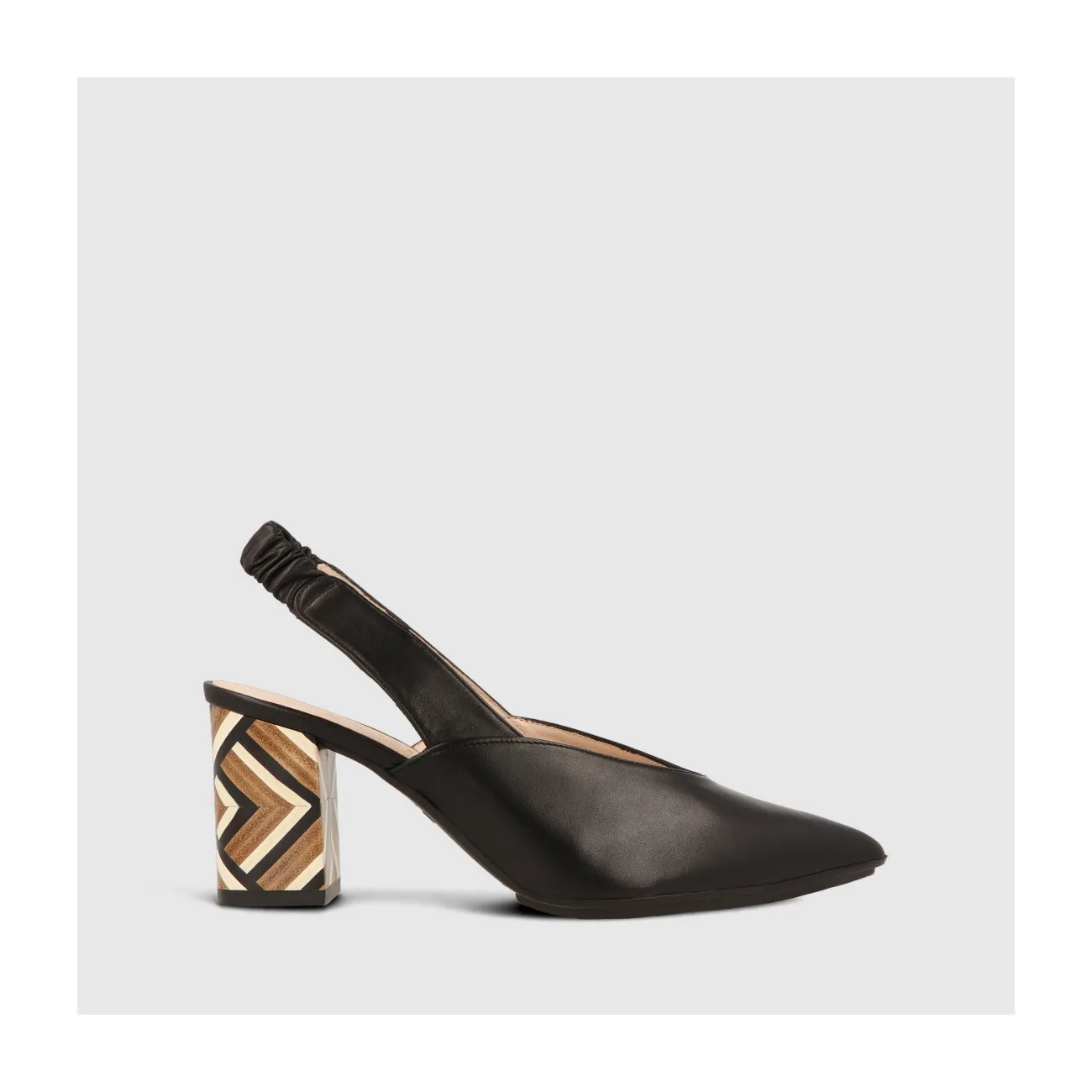 ZAPATOS DE SALÓN NEGROS MODESTARO