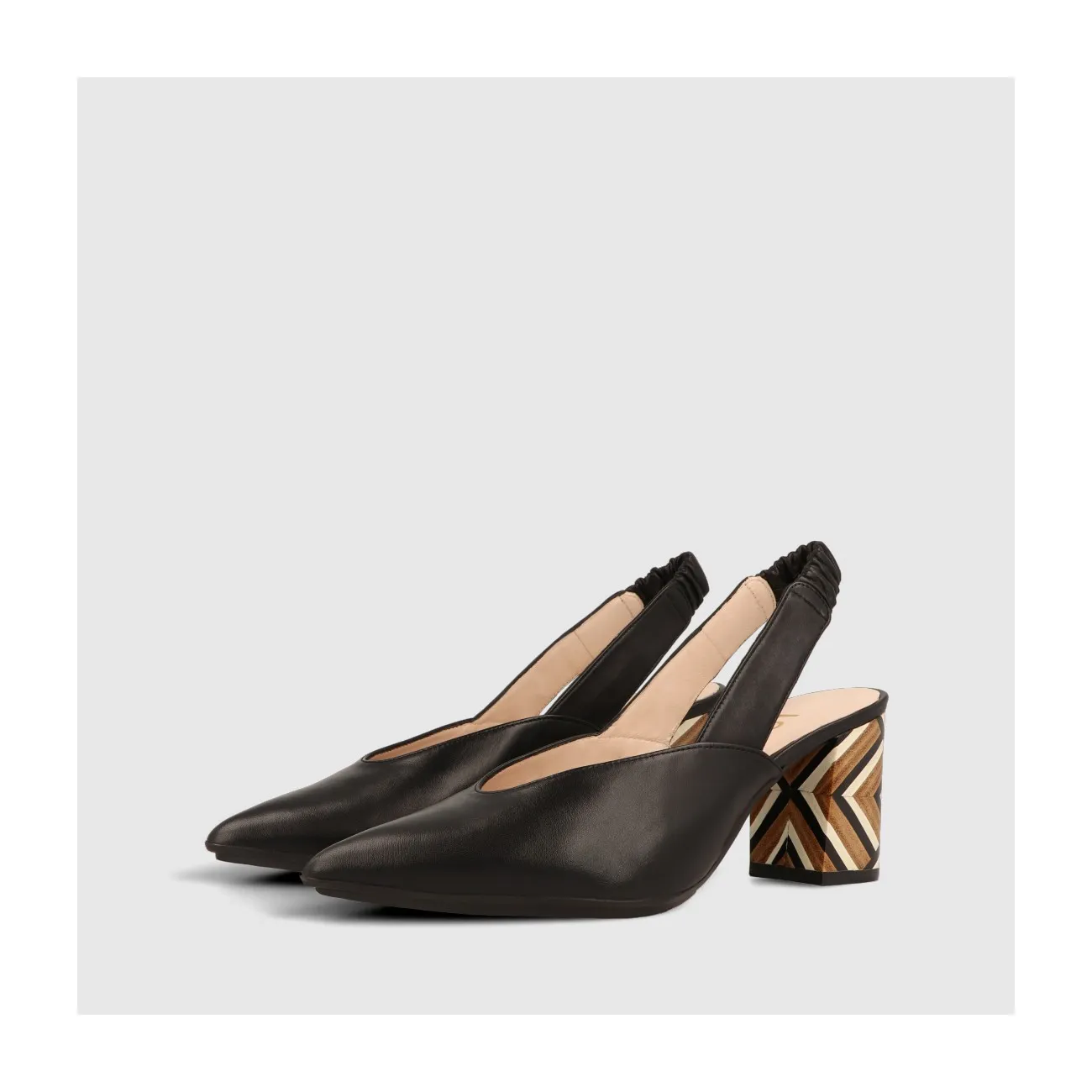 ZAPATOS DE SALÓN NEGROS MODESTARO