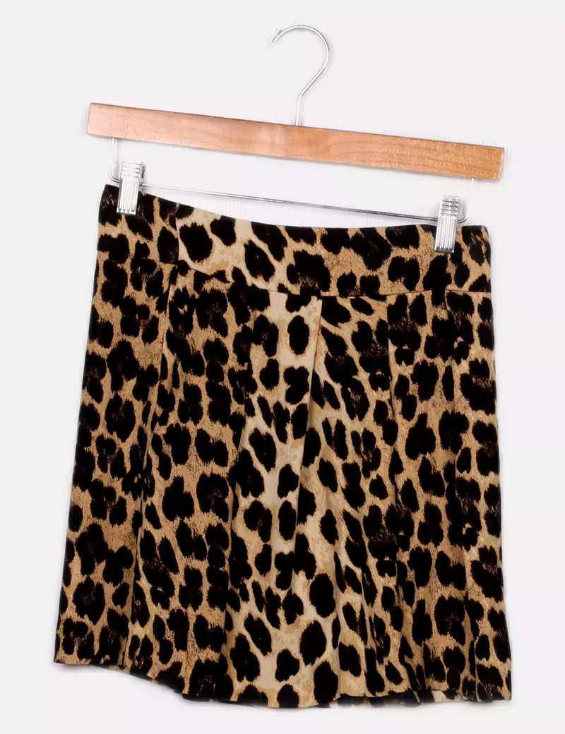 Zara Pantalones de tela Cortos