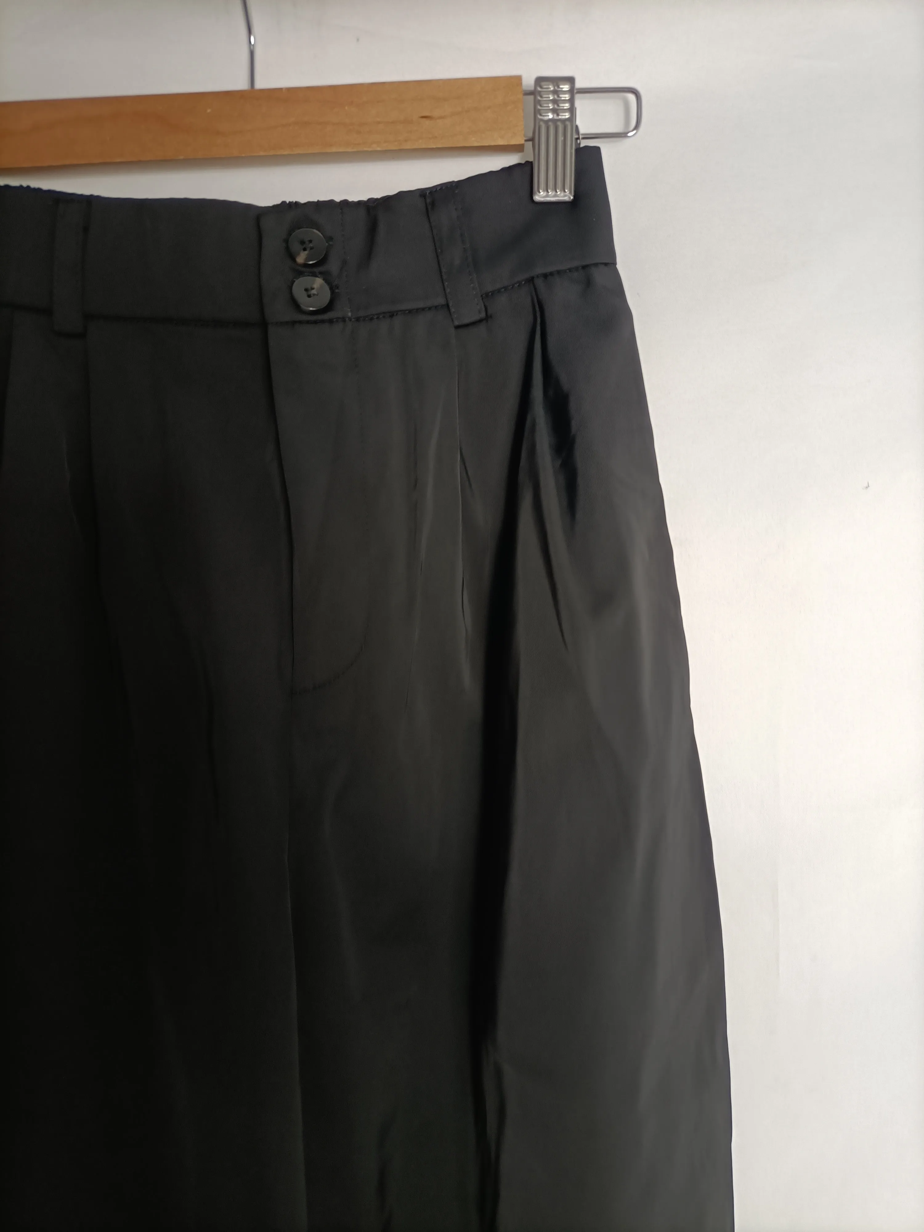 ZARA. Pantalón culotte negro T.xs